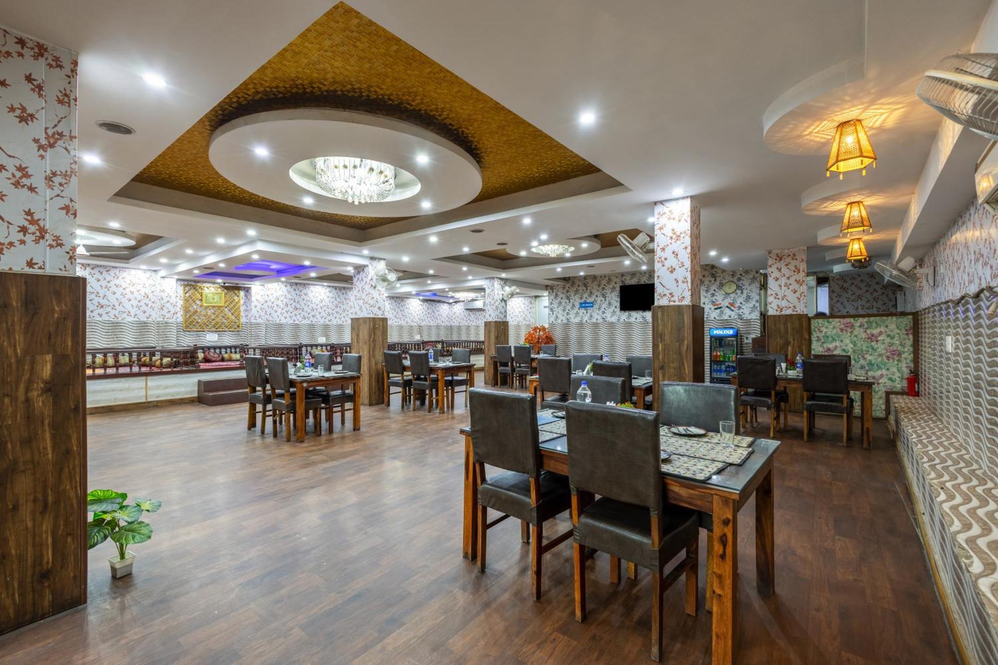 Kabul Hotel By Nexhub Palace - Medanta Гургаон Экстерьер фото