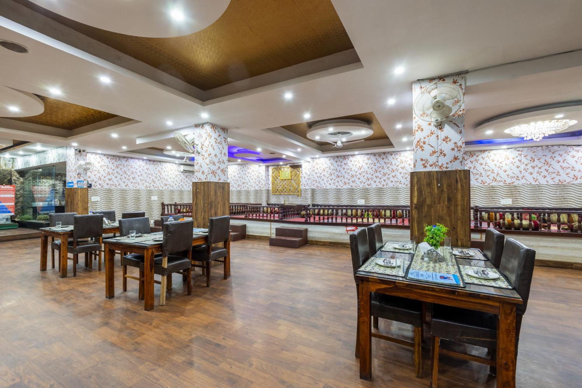 Kabul Hotel By Nexhub Palace - Medanta Гургаон Экстерьер фото