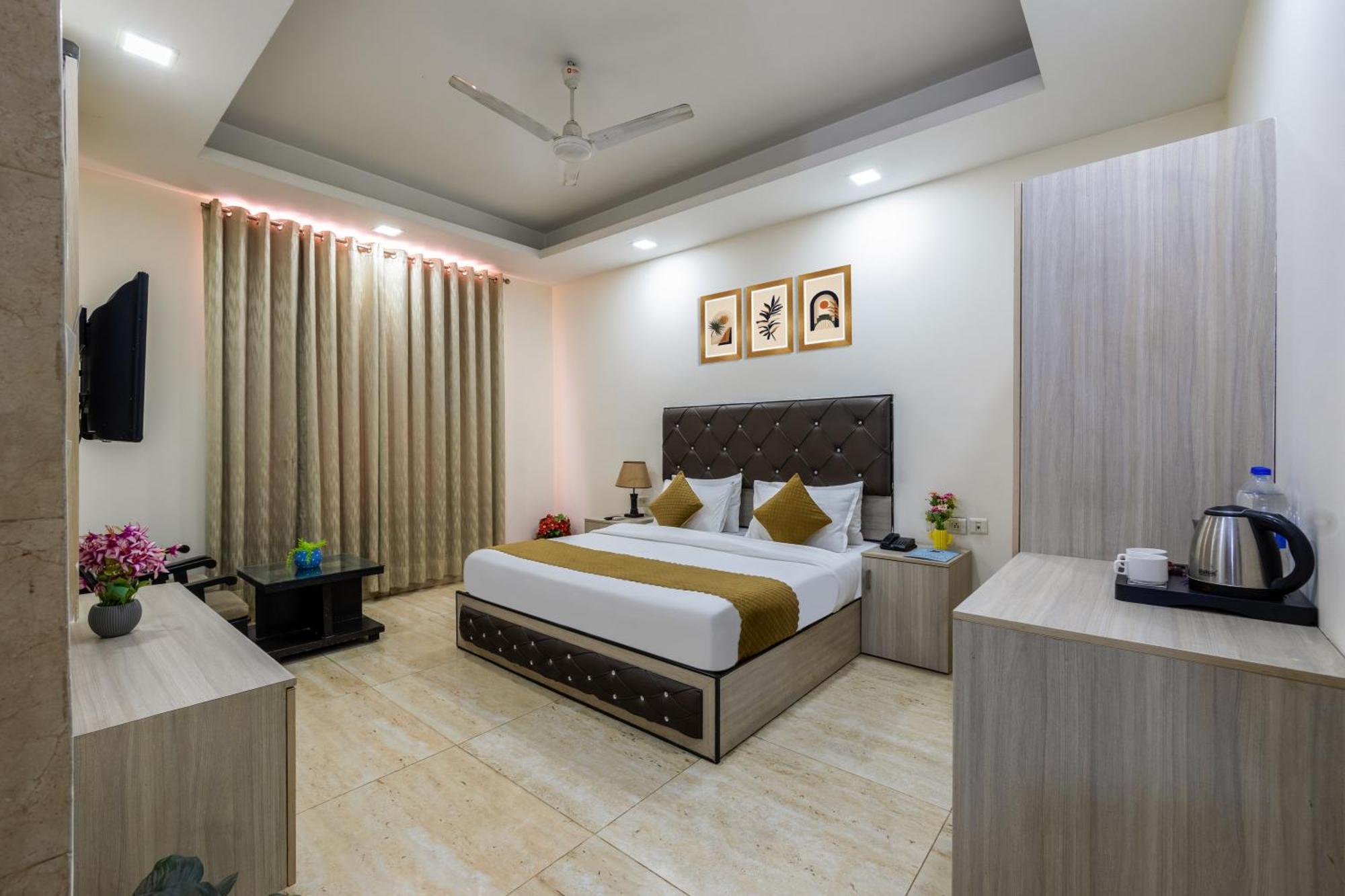 Kabul Hotel By Nexhub Palace - Medanta Гургаон Экстерьер фото